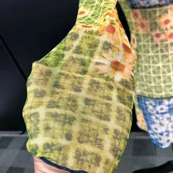 Altar’d State Mesh Patchwork Daisy print, long sleeve,fitted/bodycon,pullover - Picture 5 of 10